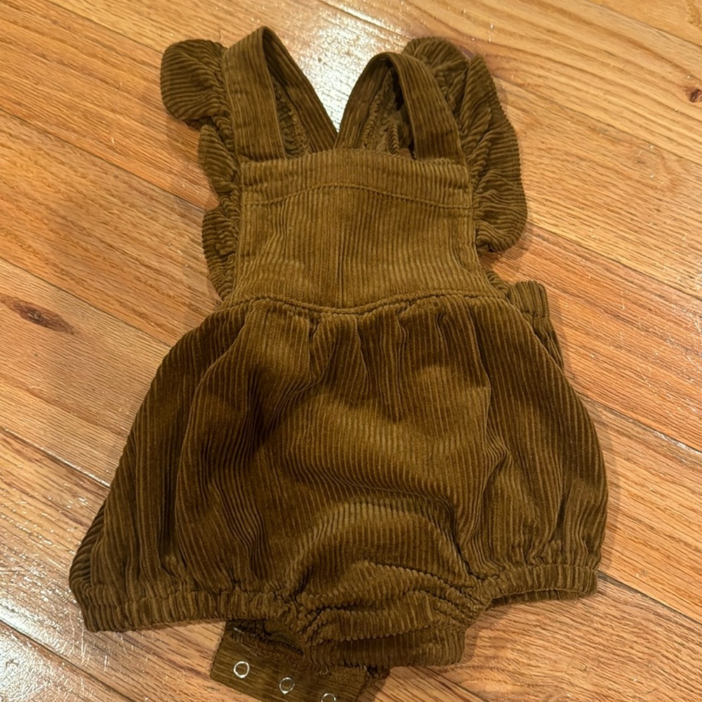 Old Navy | baby girl | brown romper| 6-12 months